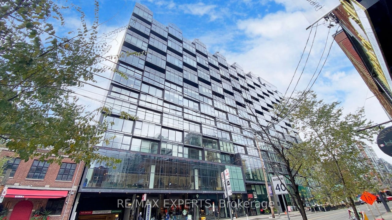 THOMPSON RESIDENCES