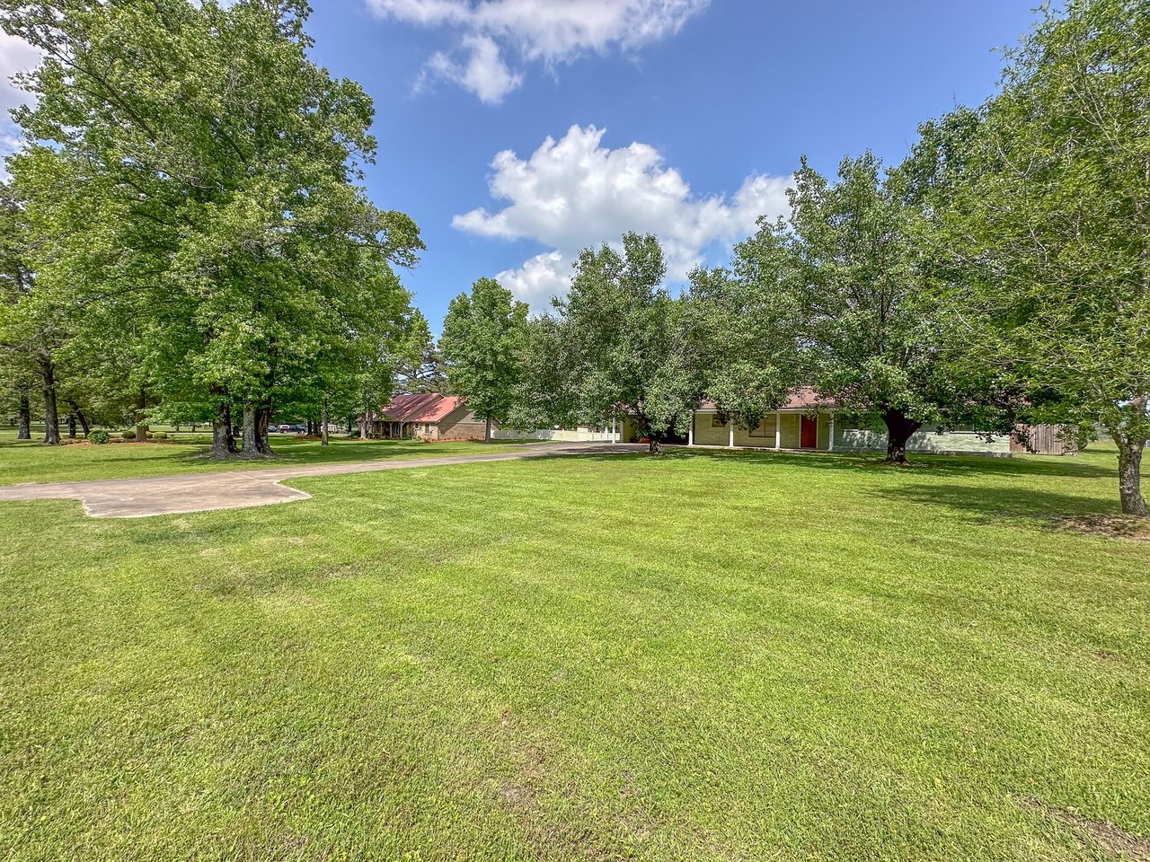 1005 Us Highway 259 S