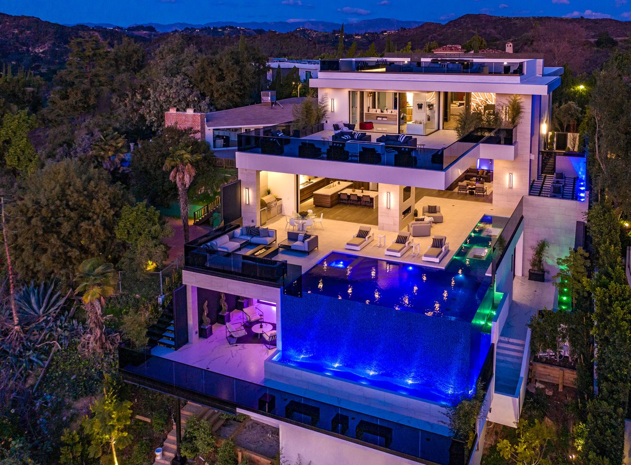 1475 Bel Air Road