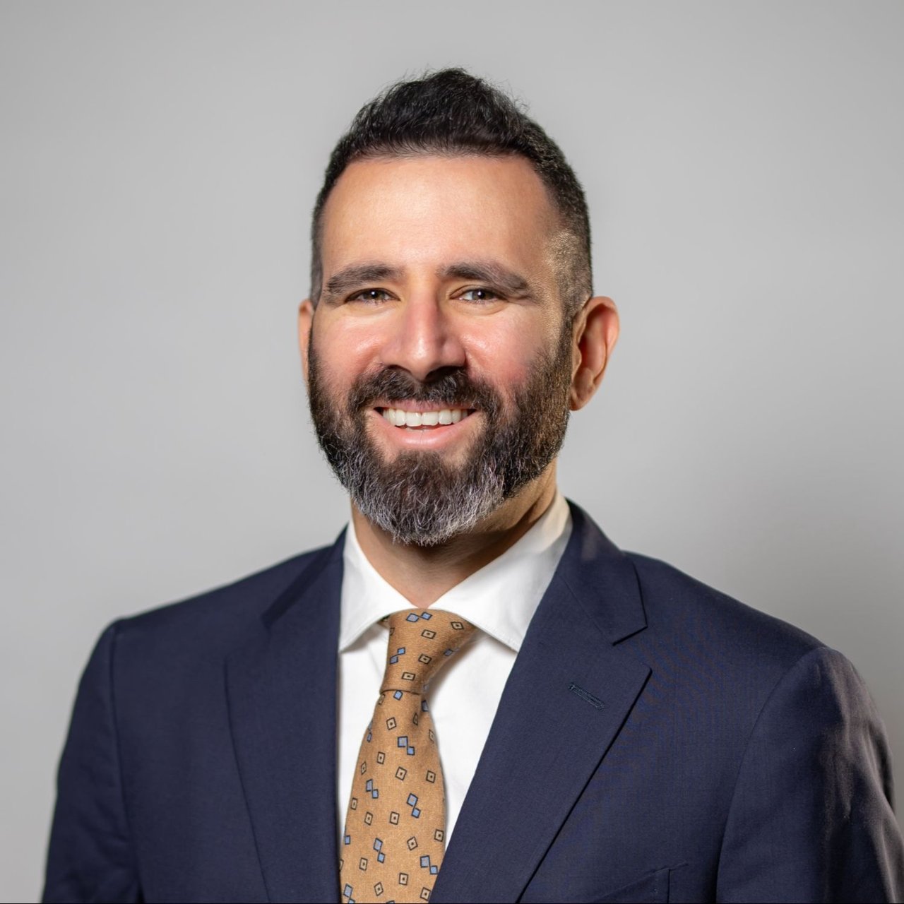 Michael Olim New York, NY Real Estate Agent Headshot