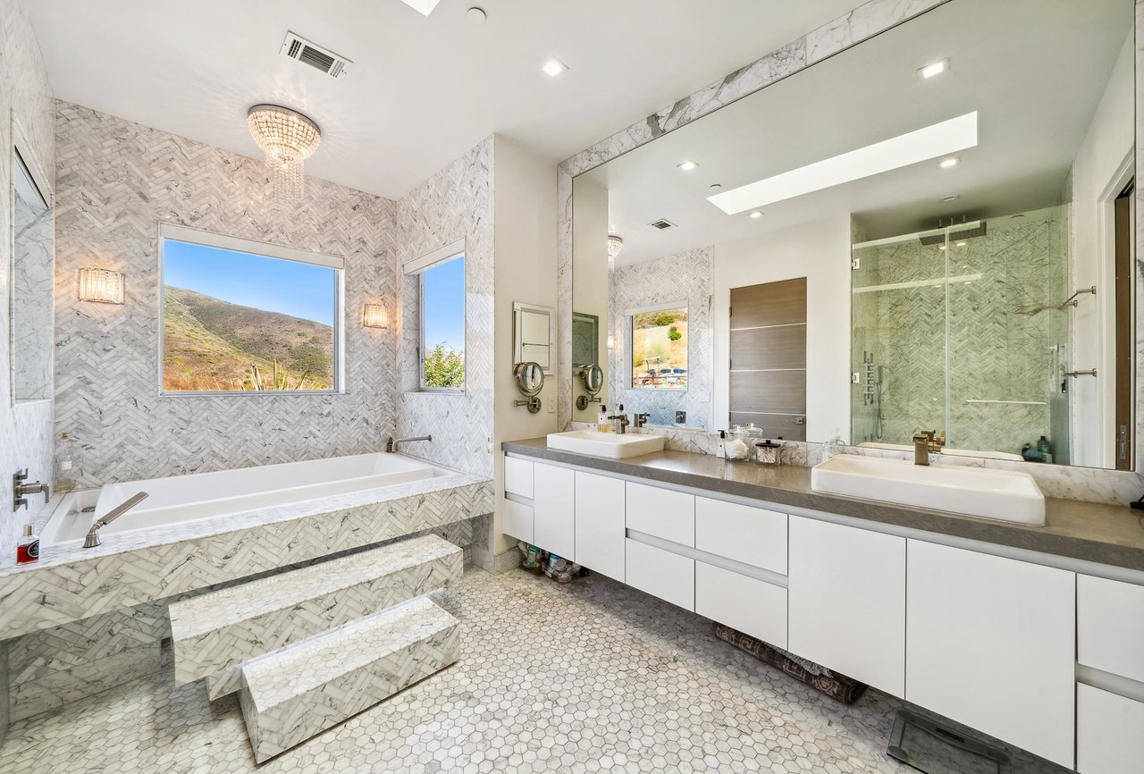 10715 Yerba Buena Rd