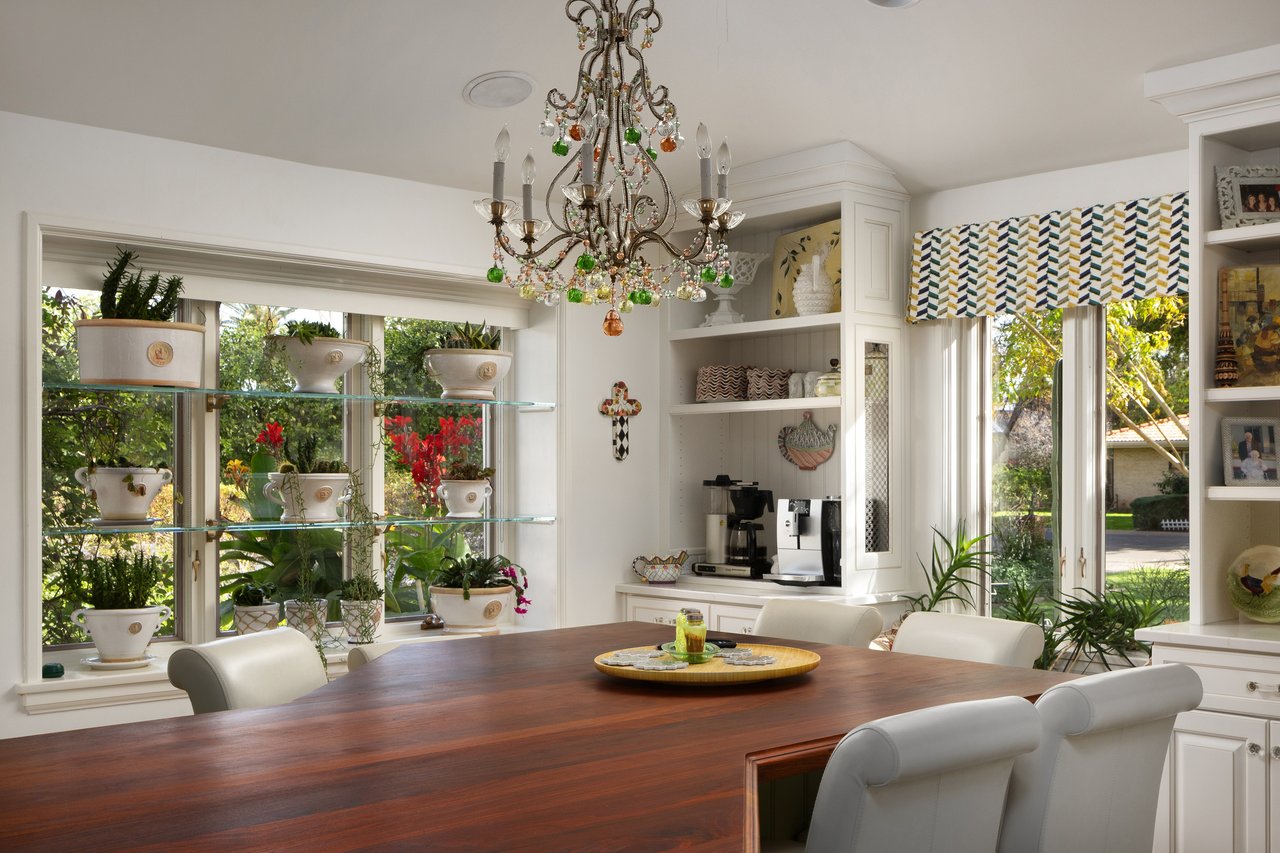 3042 N MANOR Drive E