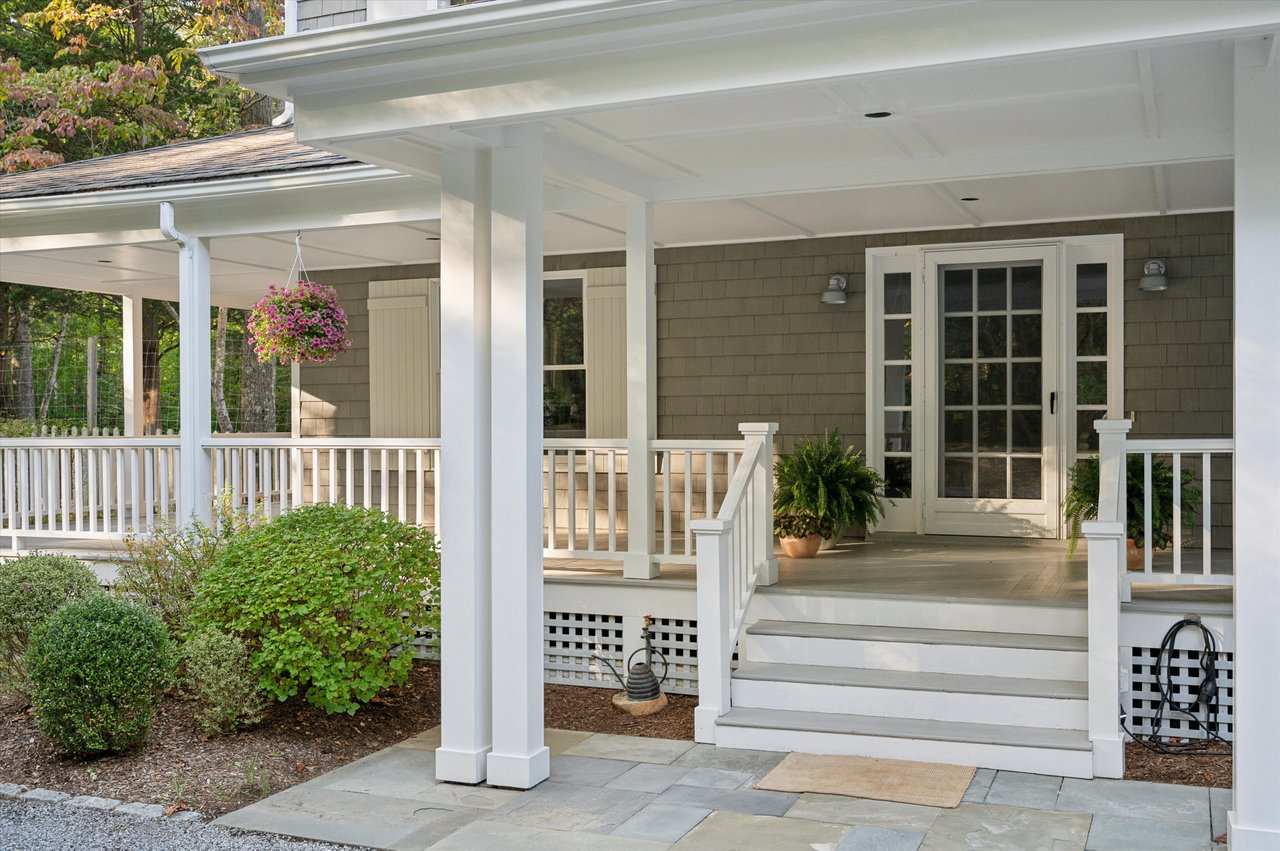 10 Oak Drive