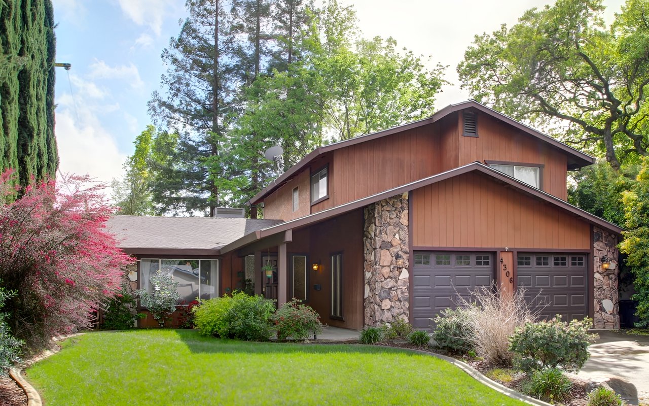 Gorgeous New Listing in 95821! 