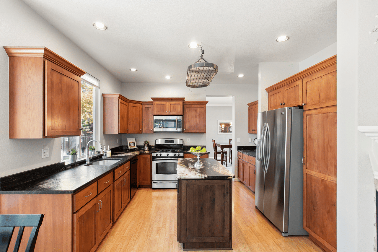 Just Listed: Five Bedroom Home in Woodbridge Station