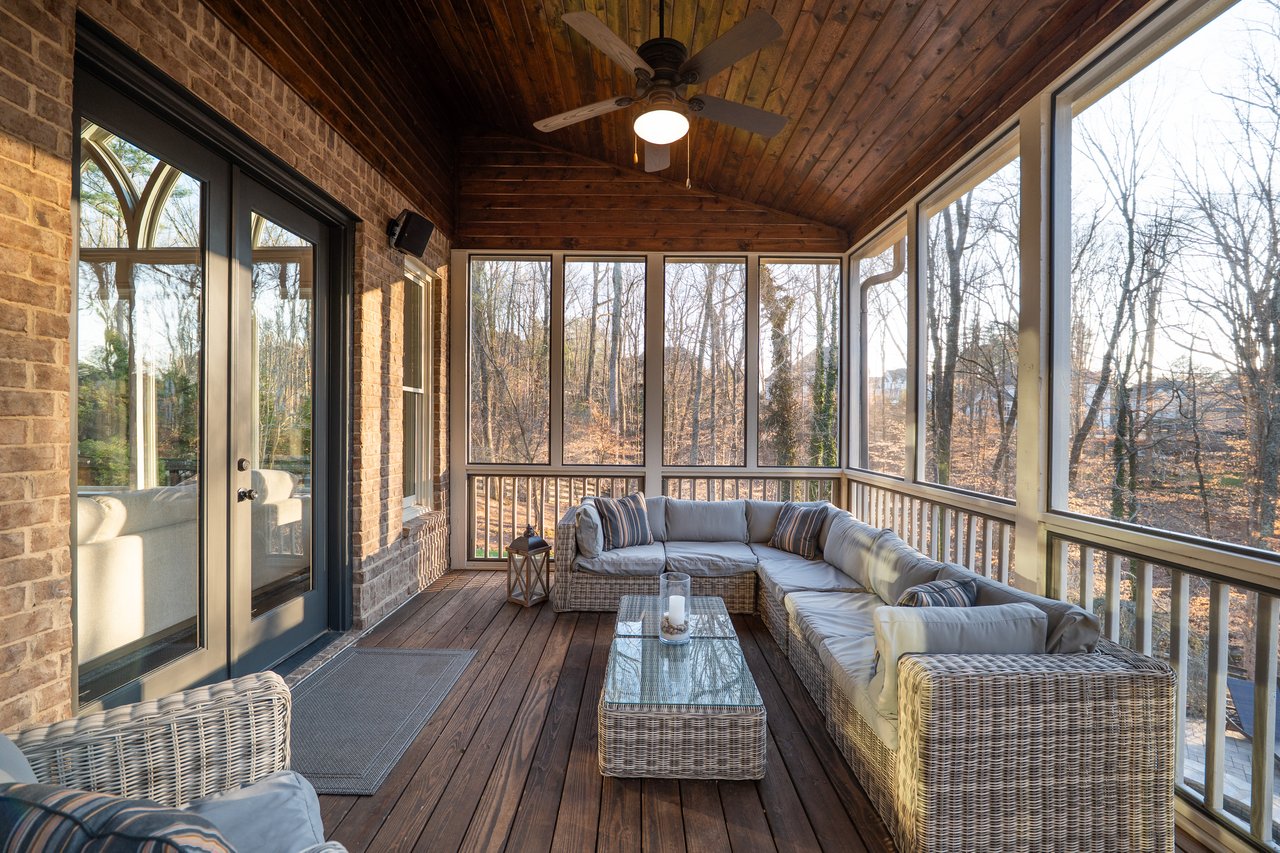 16750 Quayside Drive