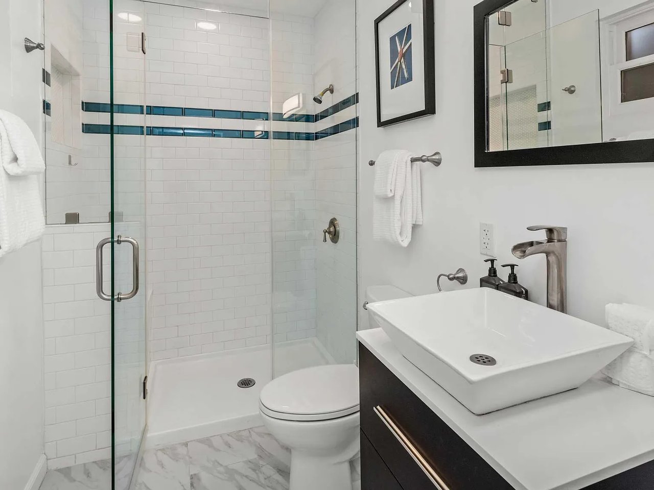 8823 Betty Way, West Hollywood 