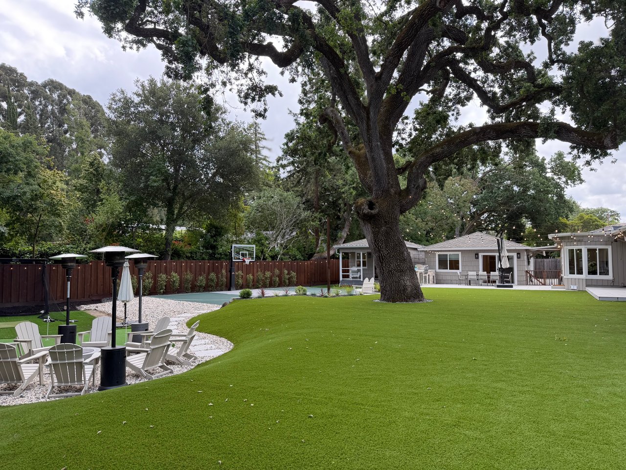 Exclusive Listing - 786 Los Palos Manor