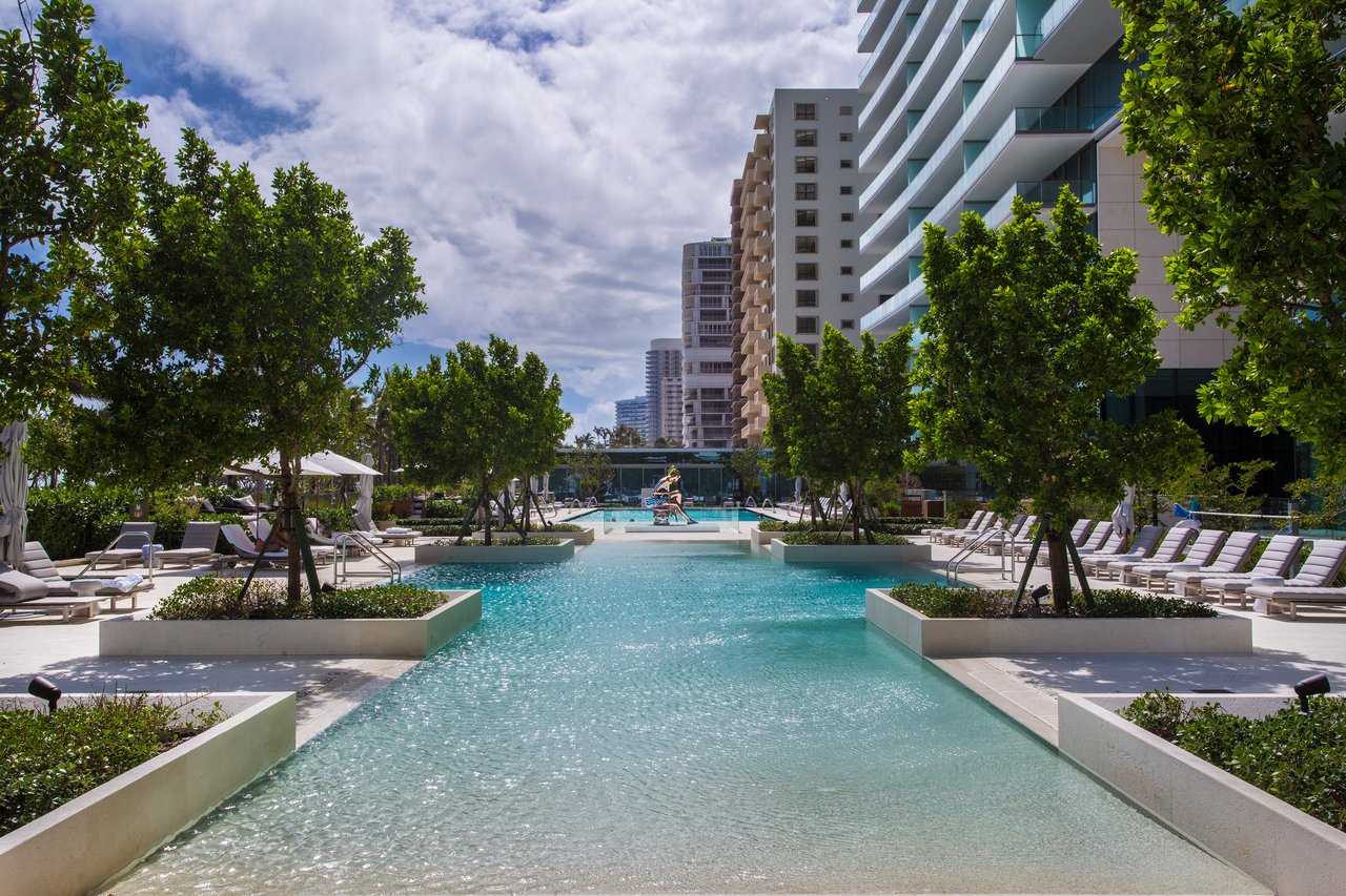 Top Miami Beach real estate agent Jeff Miller of the Jeff Miller Group specializing in luxury condos and waterfront homes