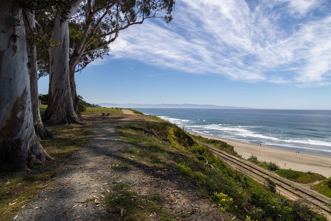 Honey Hill - 365 Race Horse Ln