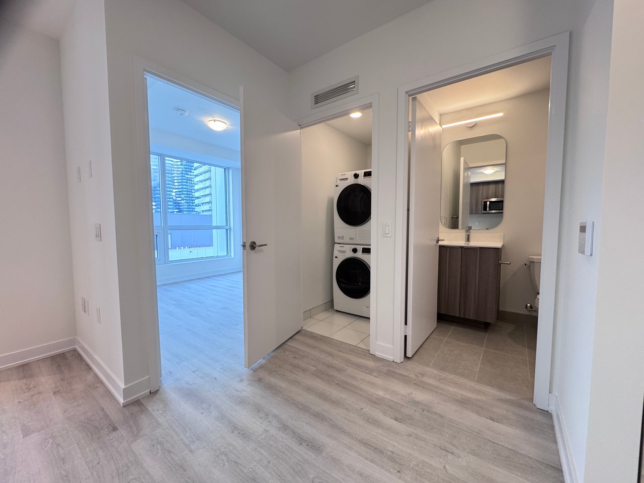 15 Richardson Street Unit: 1617