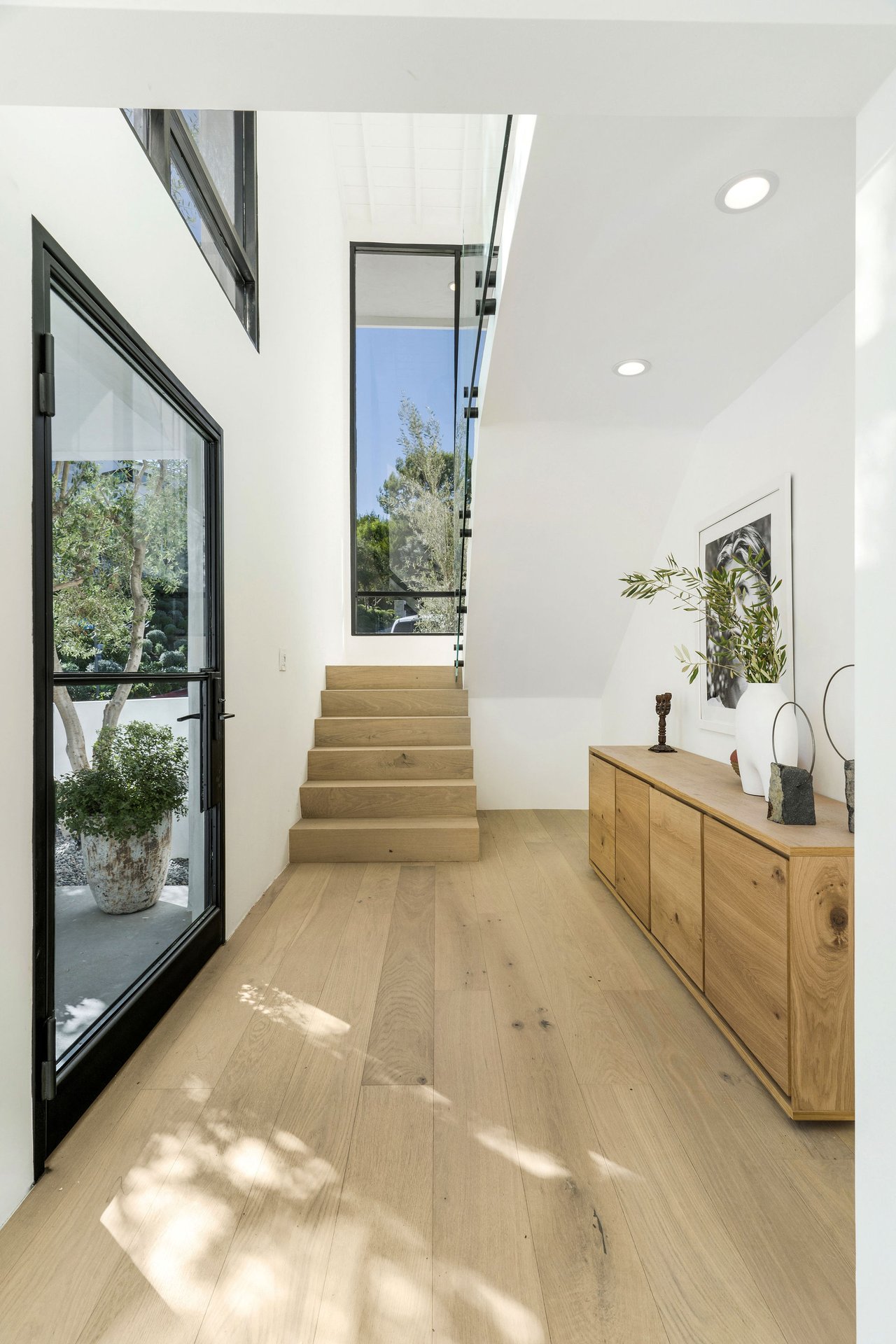 2600 Zorada Drive