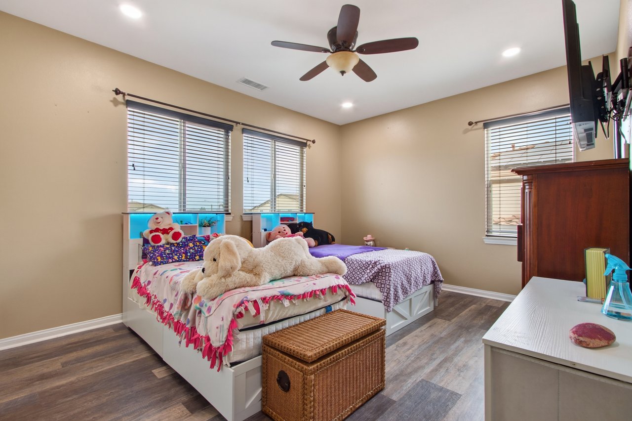 27867 Huron Ct