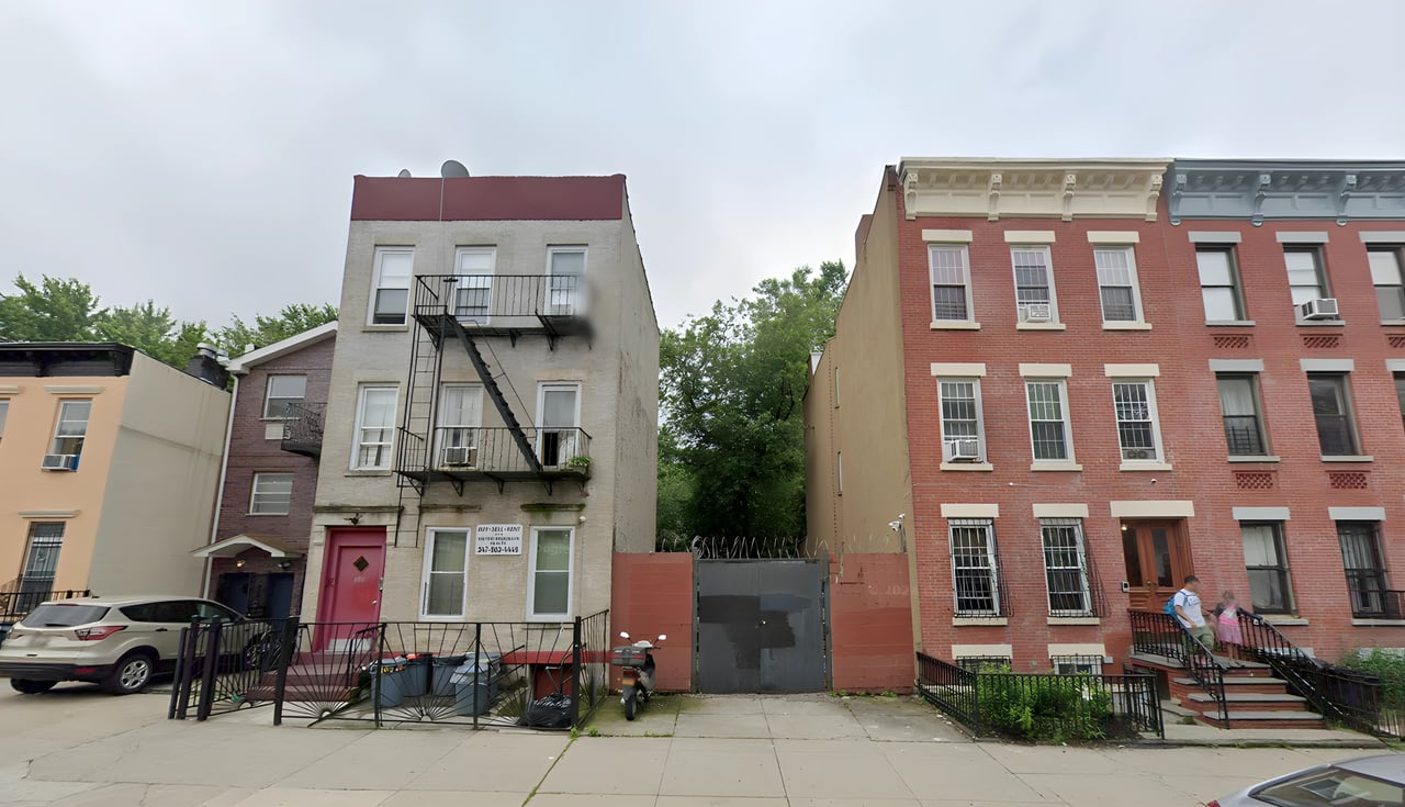 598 Sterling Pl