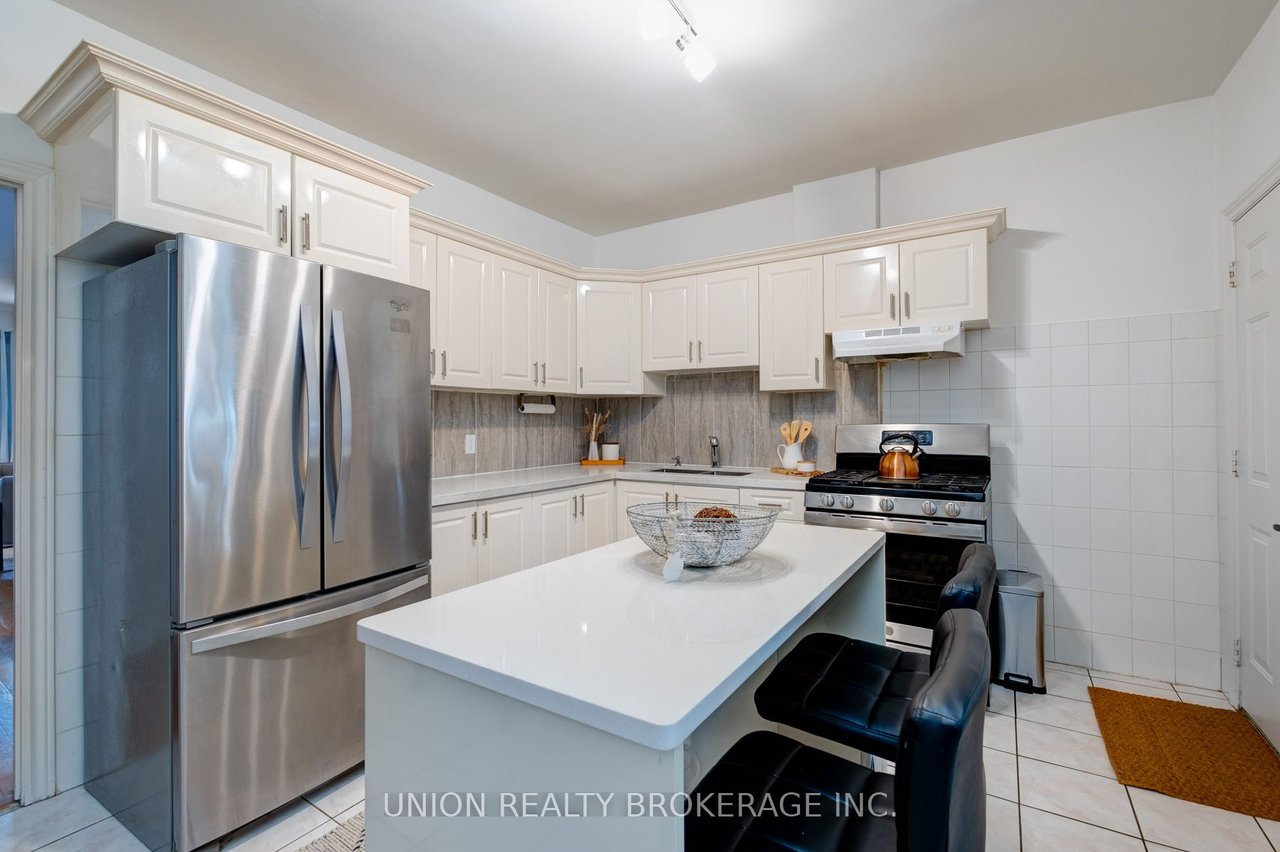 695 Woodbine Ave
