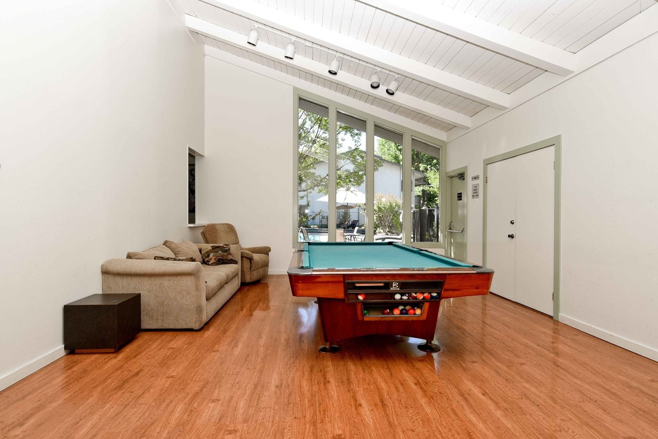 1489 Marchbanks Dr. #3, Walnut Creek