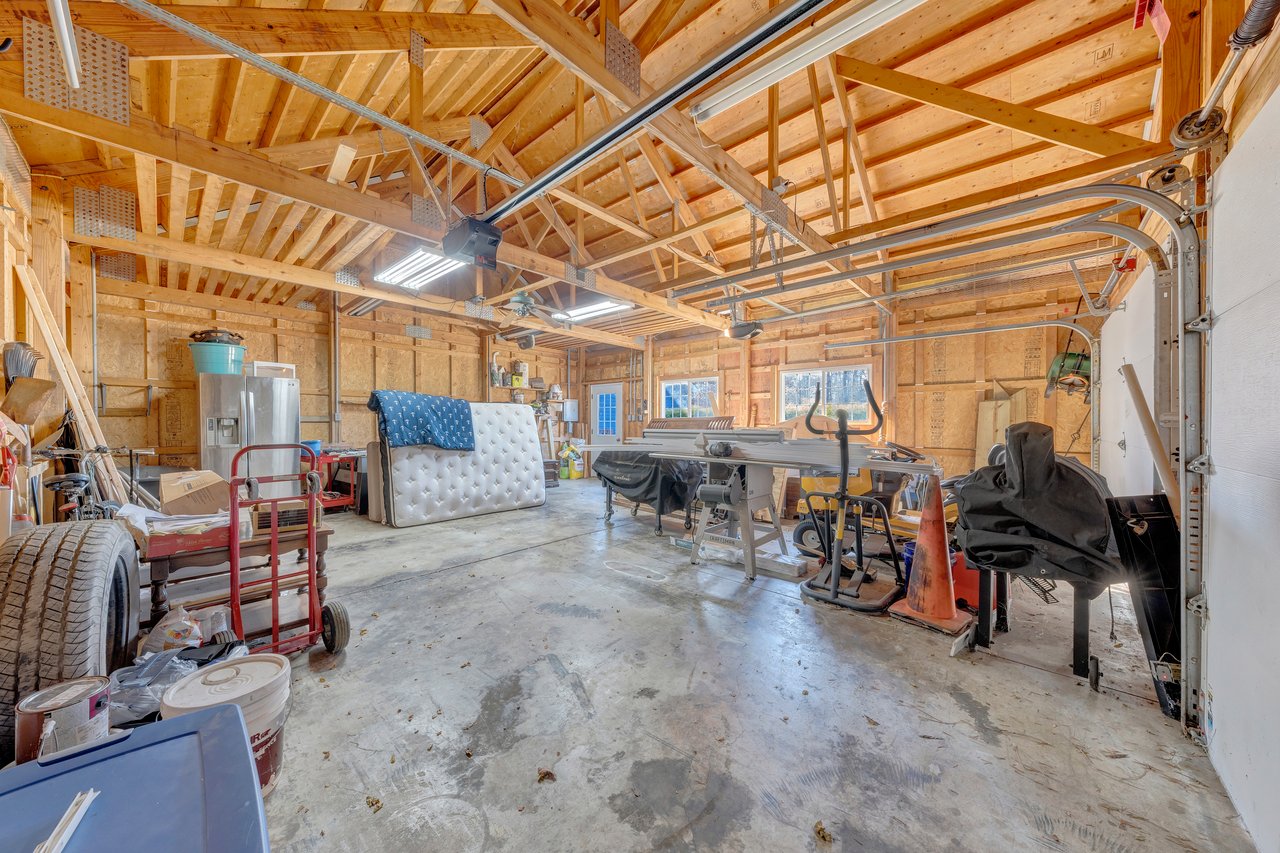 100 Sandpiper DR