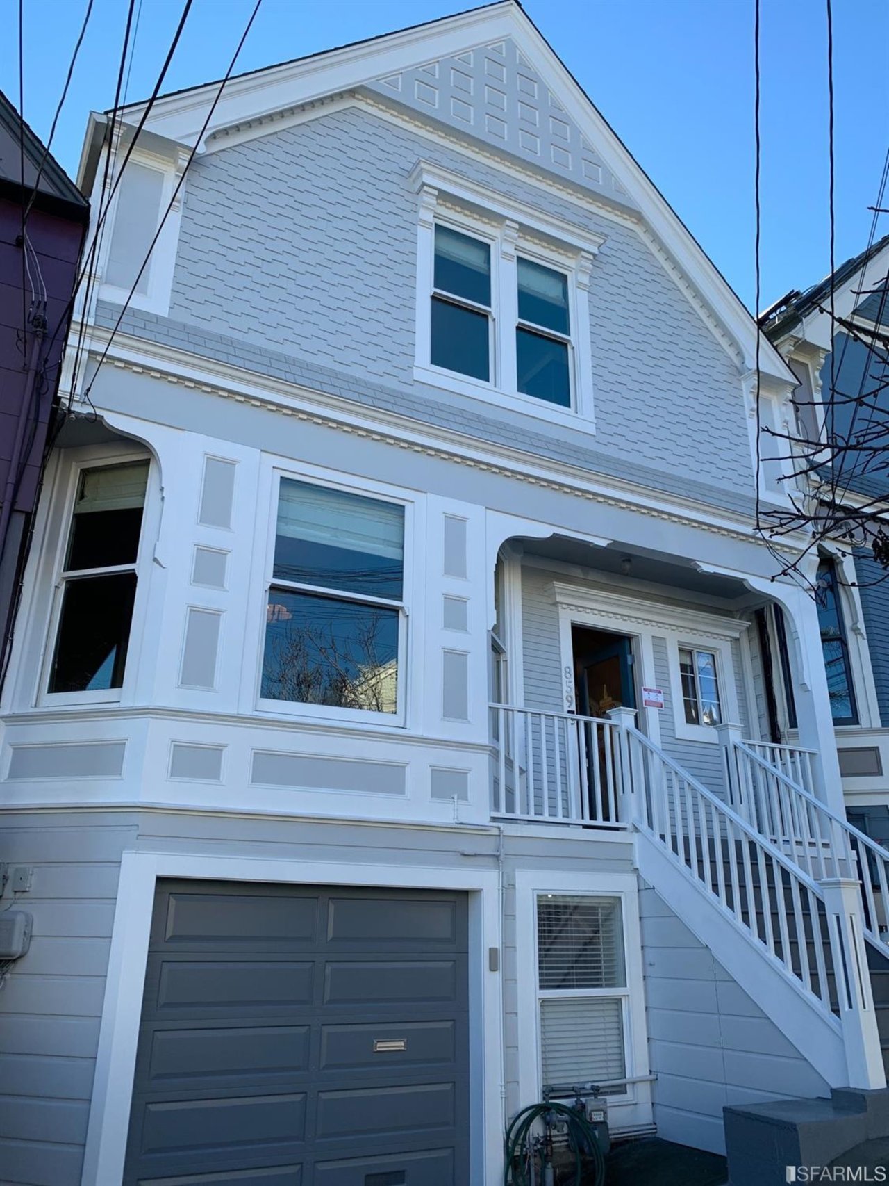 859 Elizabeth St