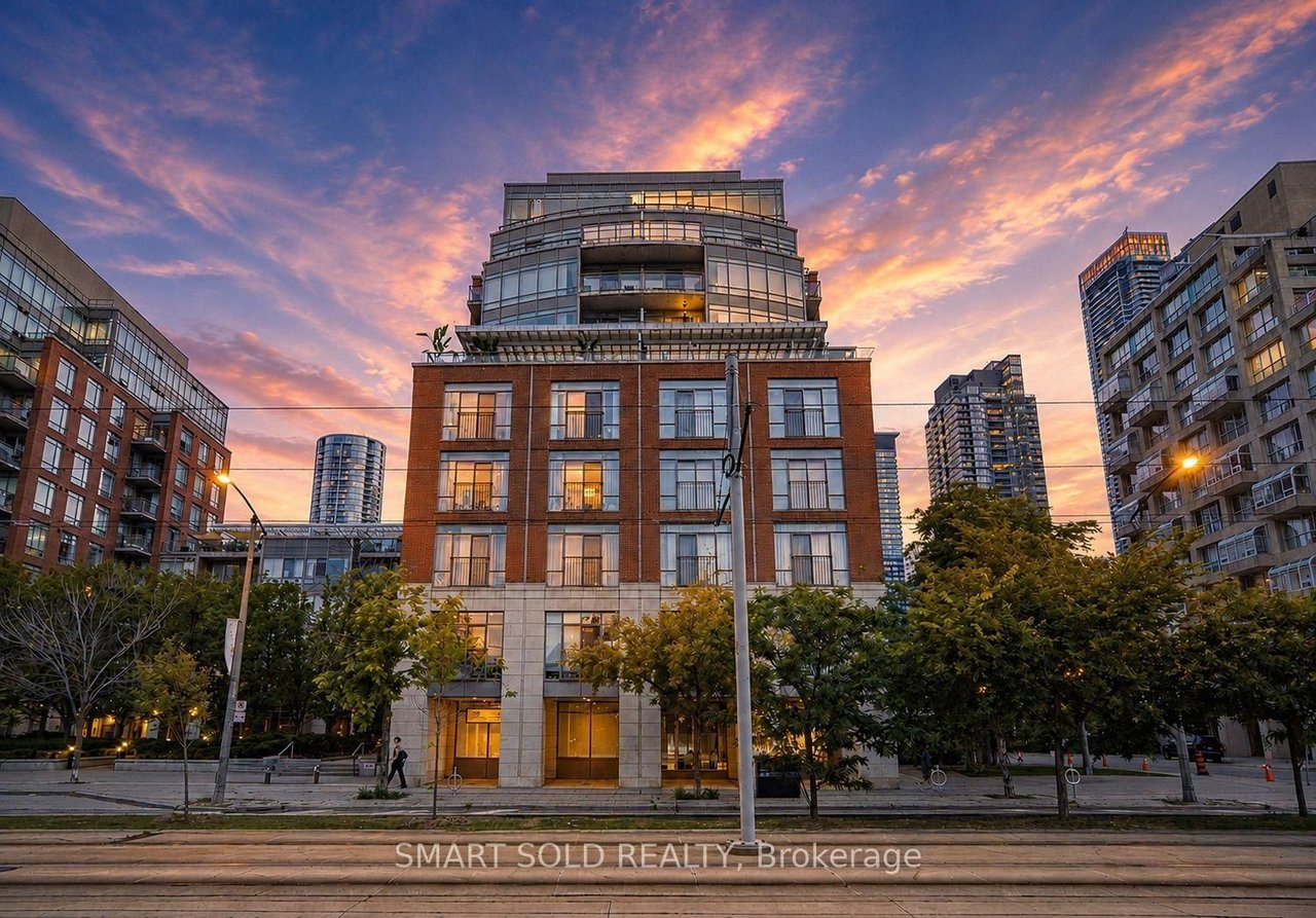 PRESTIGE AT 500 QUEENS QUAY WEST