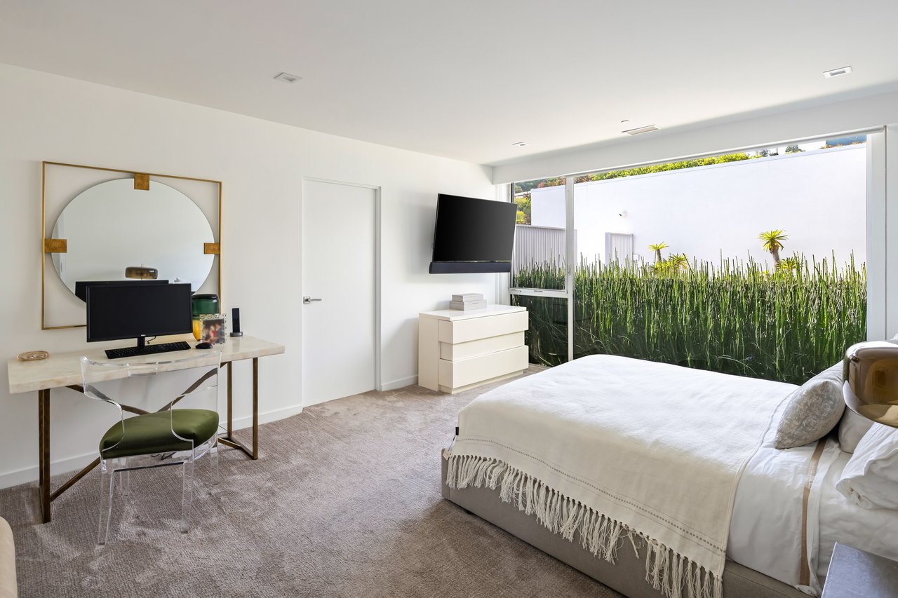 1476 Carla Rdg, Beverly Hills