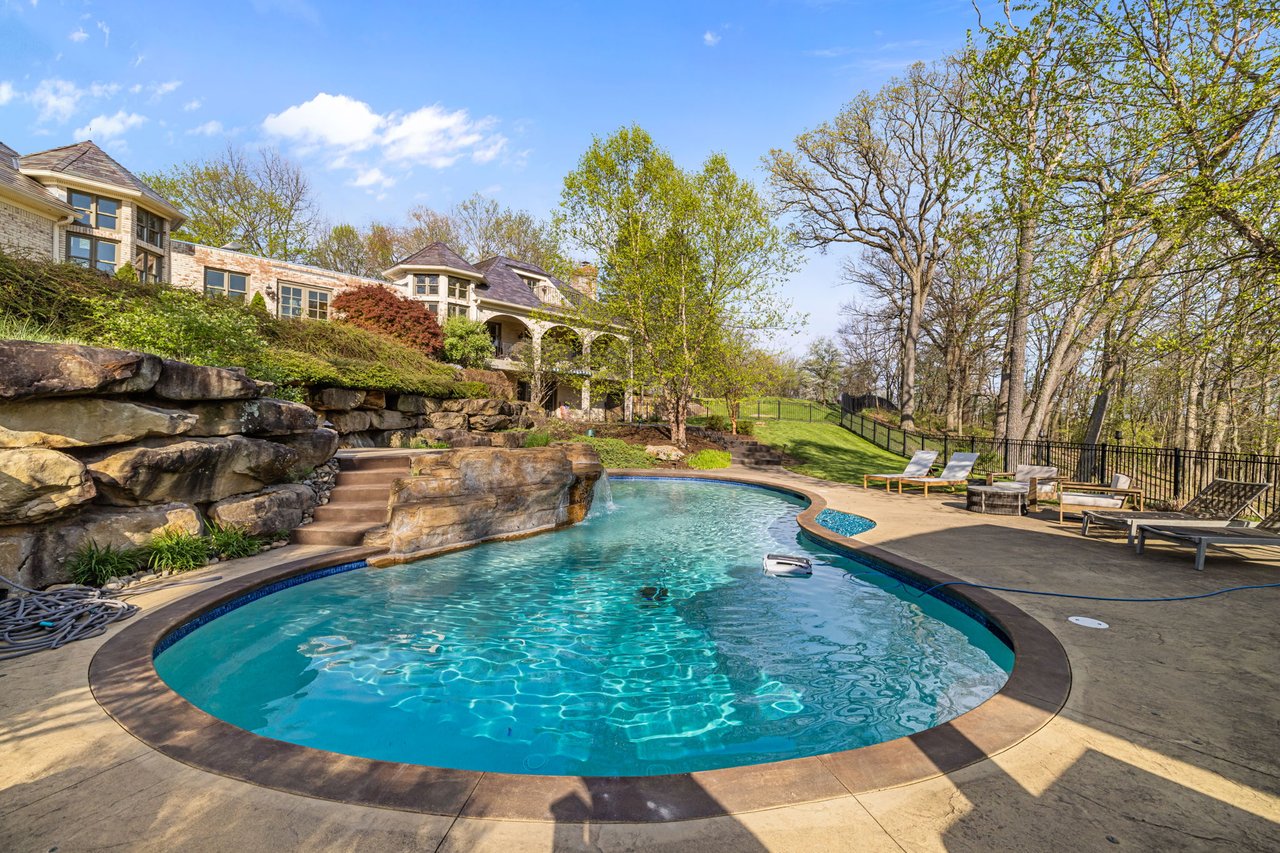 Sewickley Hills Luxury Estate on 10 Acres