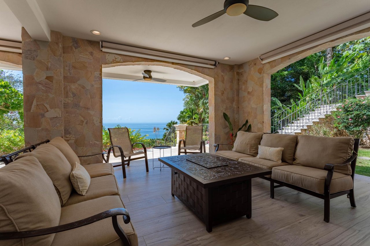 Private Ocean View Estate, Dominical, Puntarenas