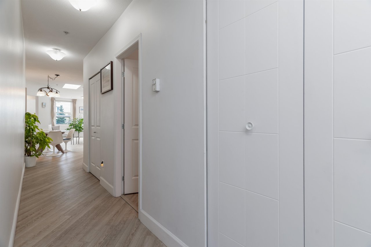 102-108 W Esplanade Ave