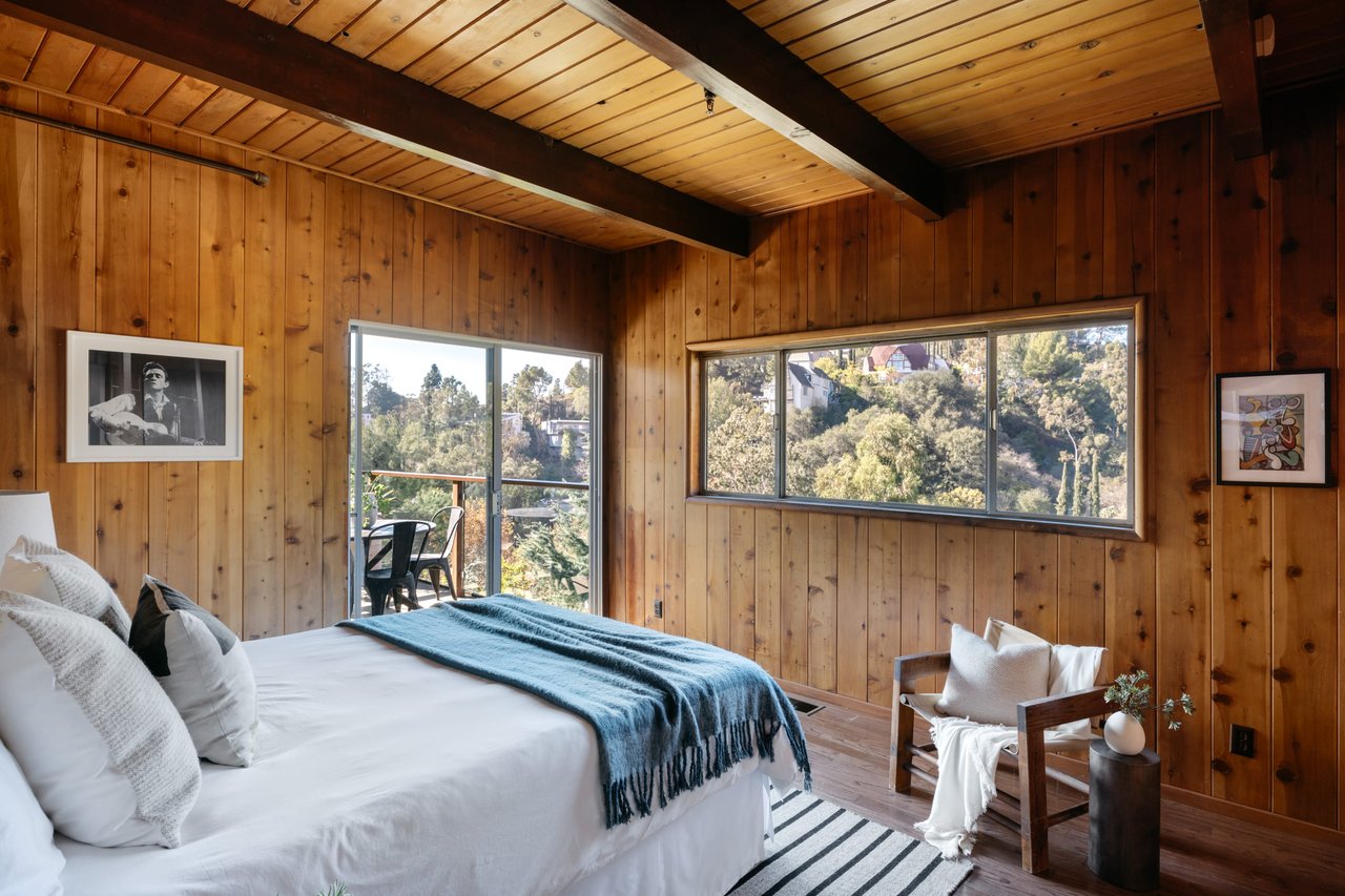 A Mid-Century Treehouse in Beachwood Canyon