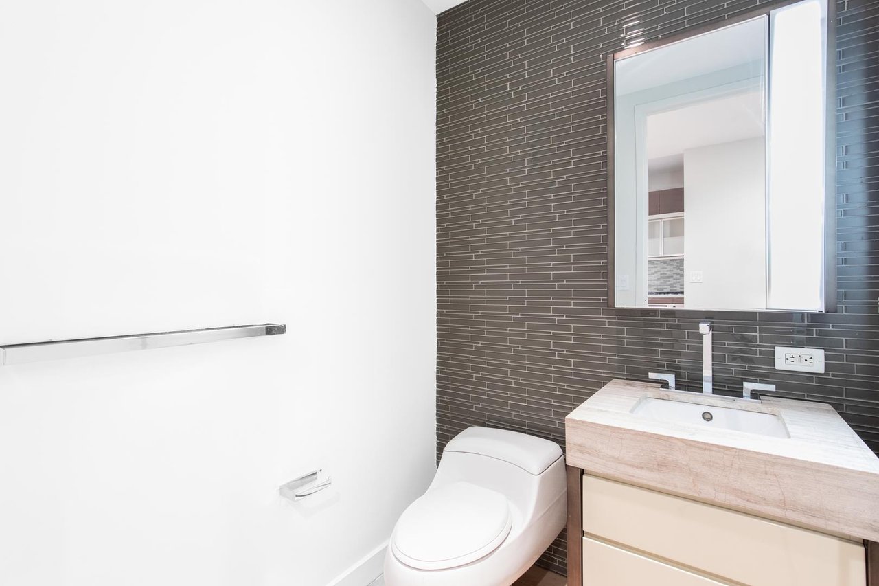 75 Wall Street, Apt 19-R