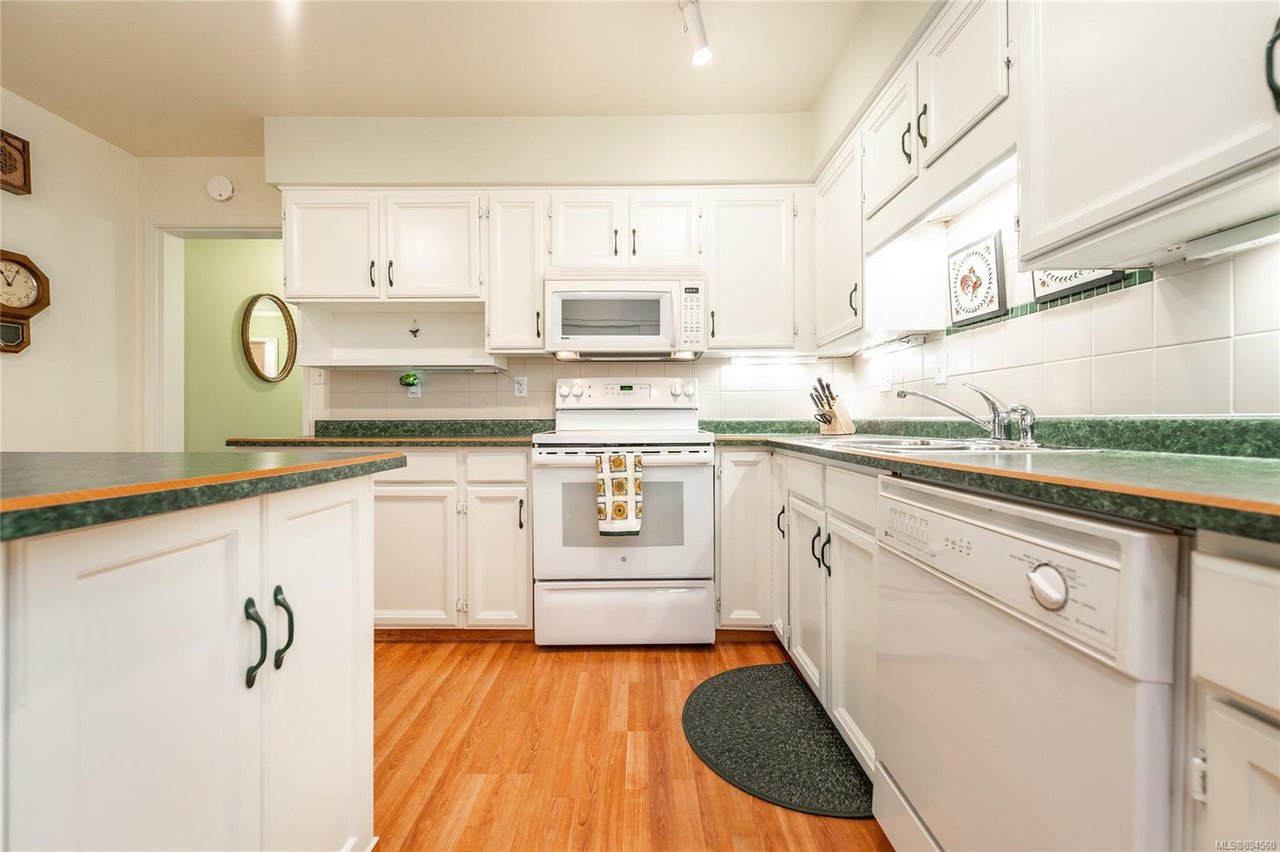 8-1019 Pemberton Rd