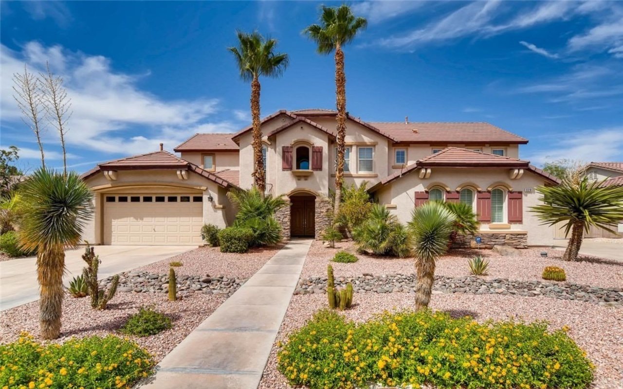 320 Hedgehope Dr