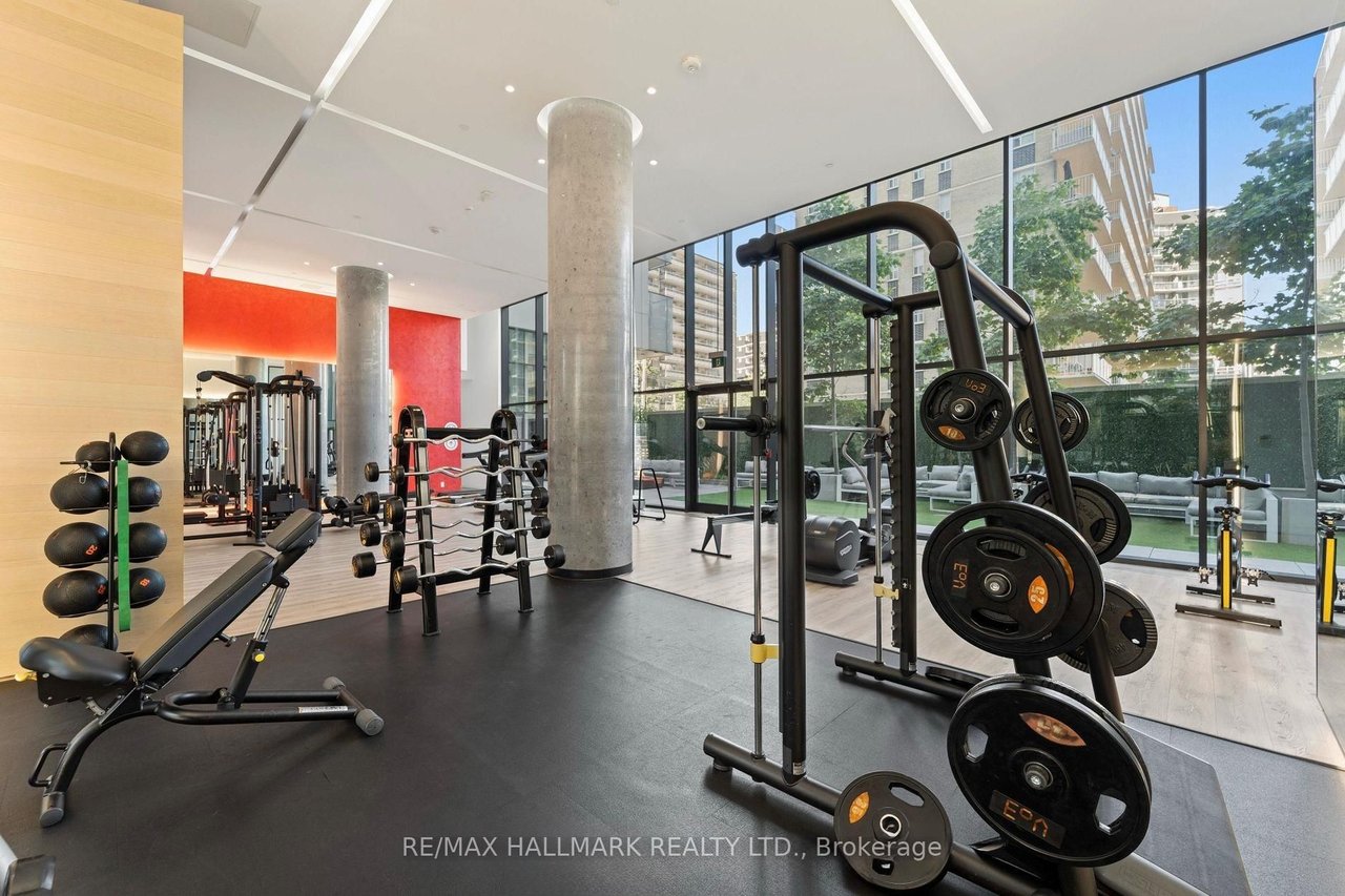PRESTIGE LIVING AT YONGE & EGLINTON