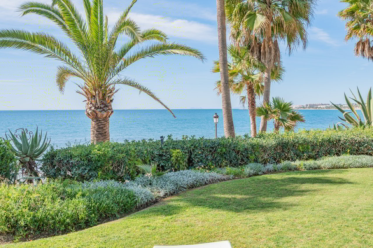 Private Residence at Marina de Puente Romano – Marbella, Spain