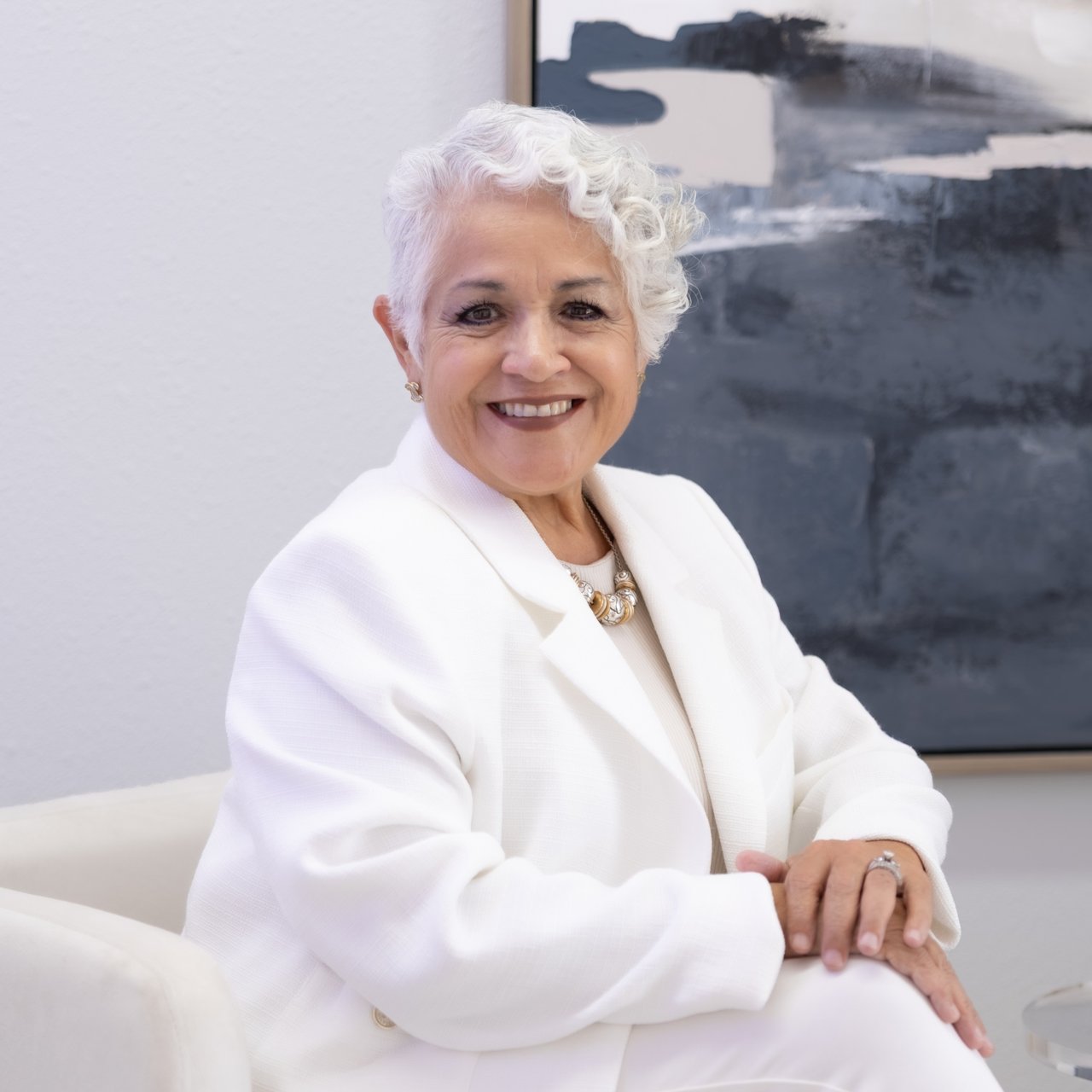 Rubi LonĀoria Houston, TX Real Estate Agent Headshot