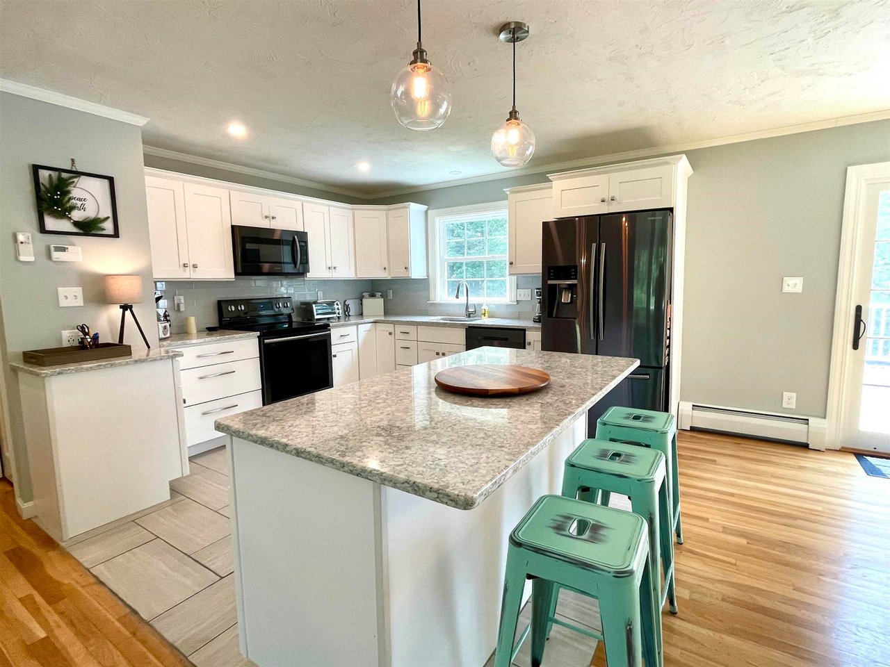 84 Everett Park Rd