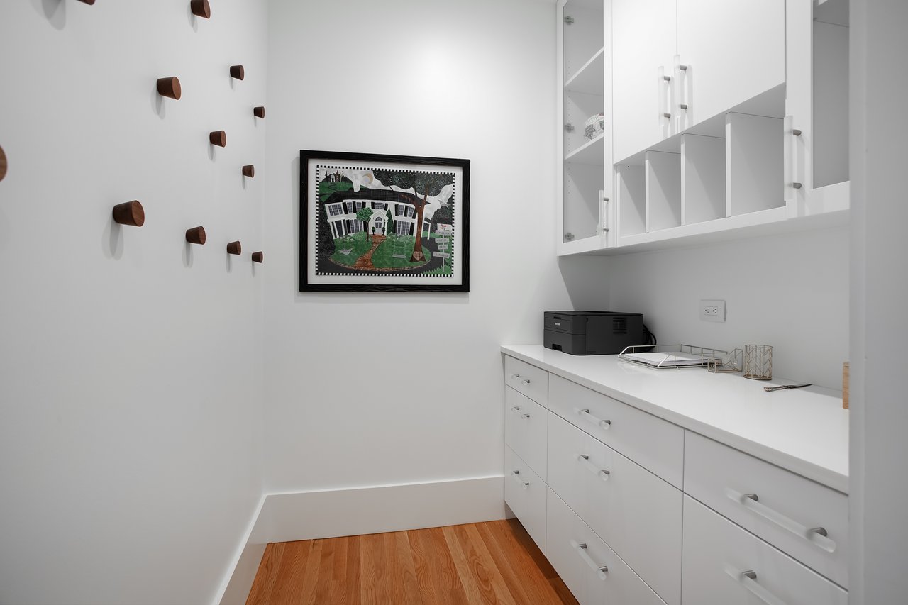 330 Tenney Cir