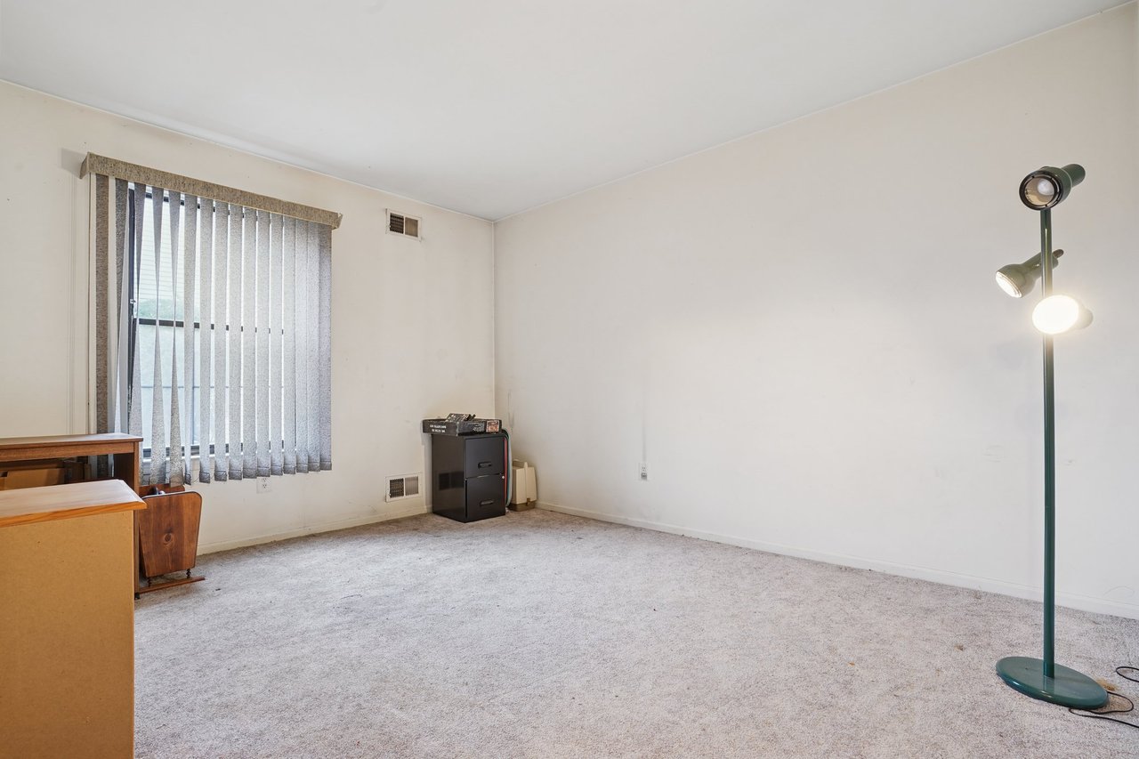 809 Woodbridge Commons Way