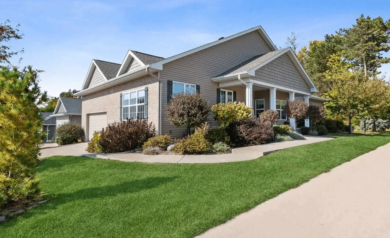 2001 Dempster Dr