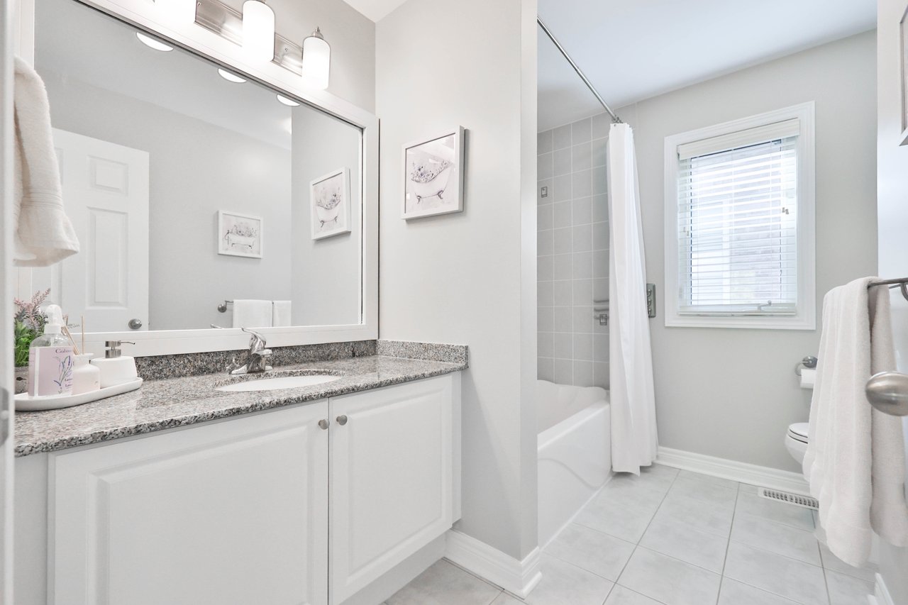 3262 Skipton Lane, Oakville