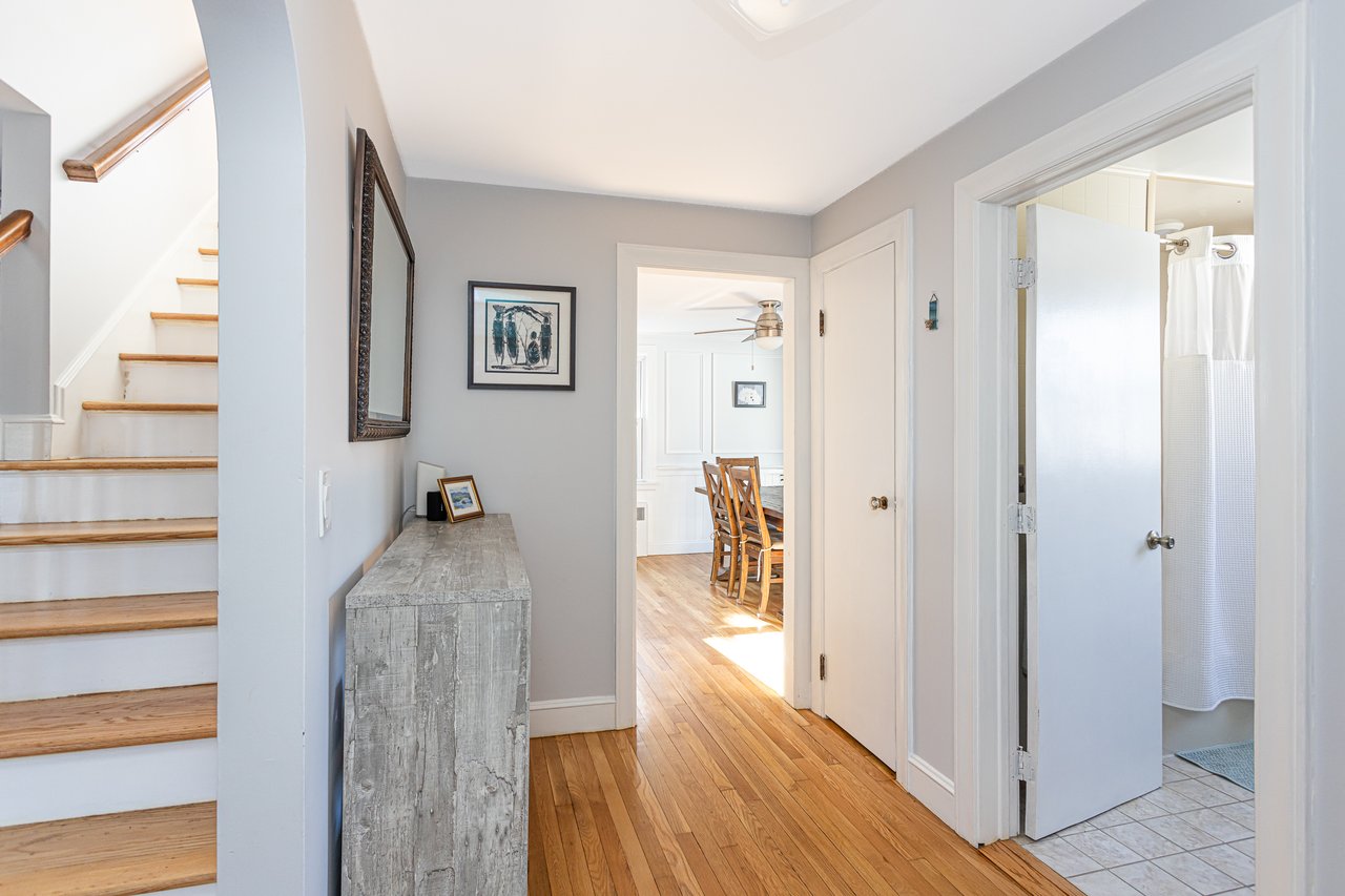 2 Linden Street, Middletown, RI 02842