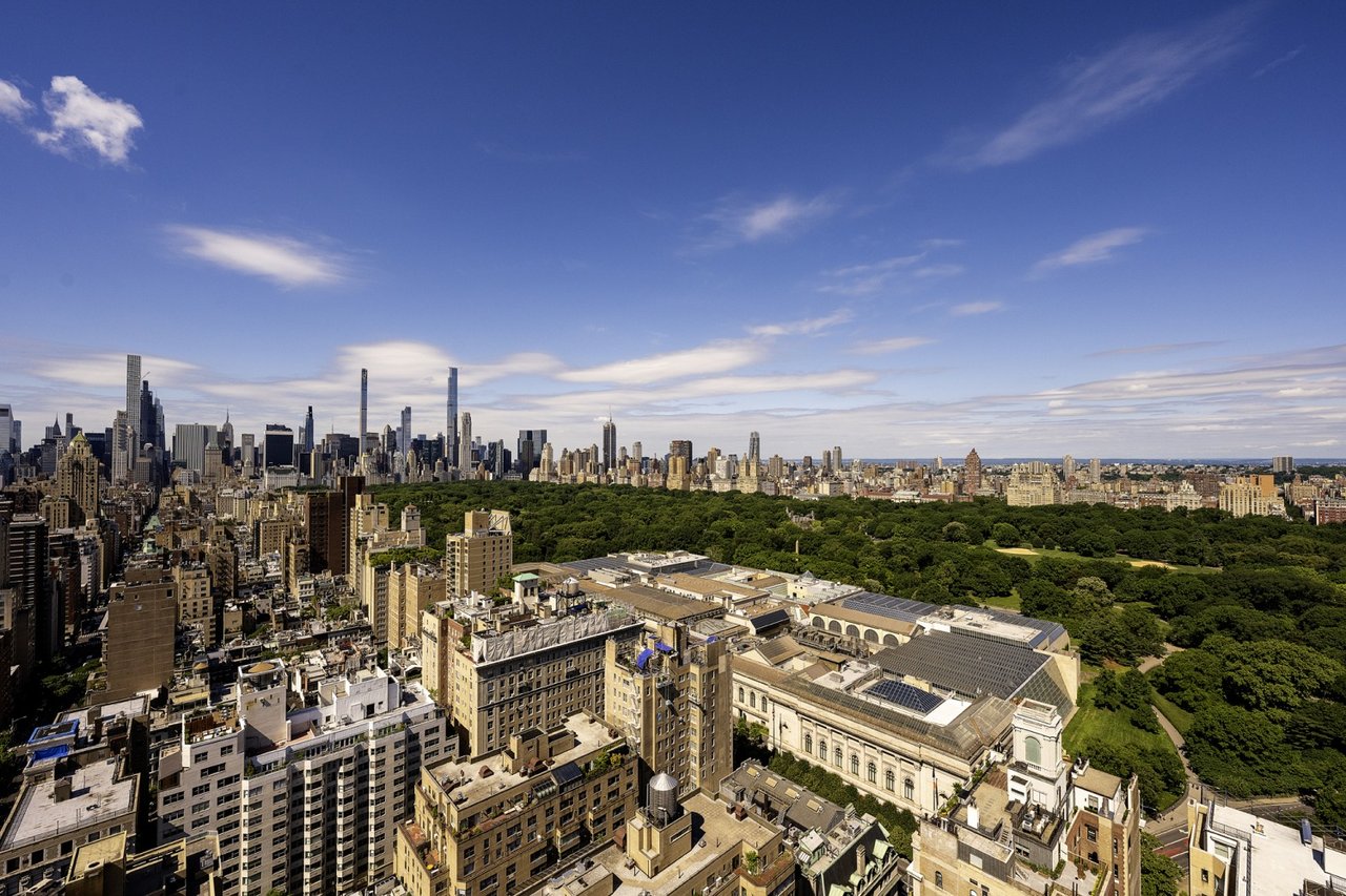 30 East 85th St Unit: PENTHOUSE