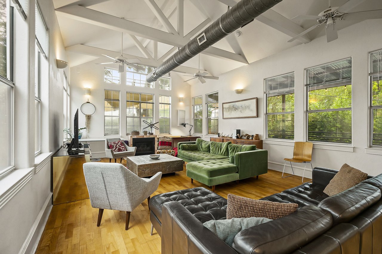 Historic East Austin Home near the French Legation with Artistic Soul, Airbnb History & Limitless Potential