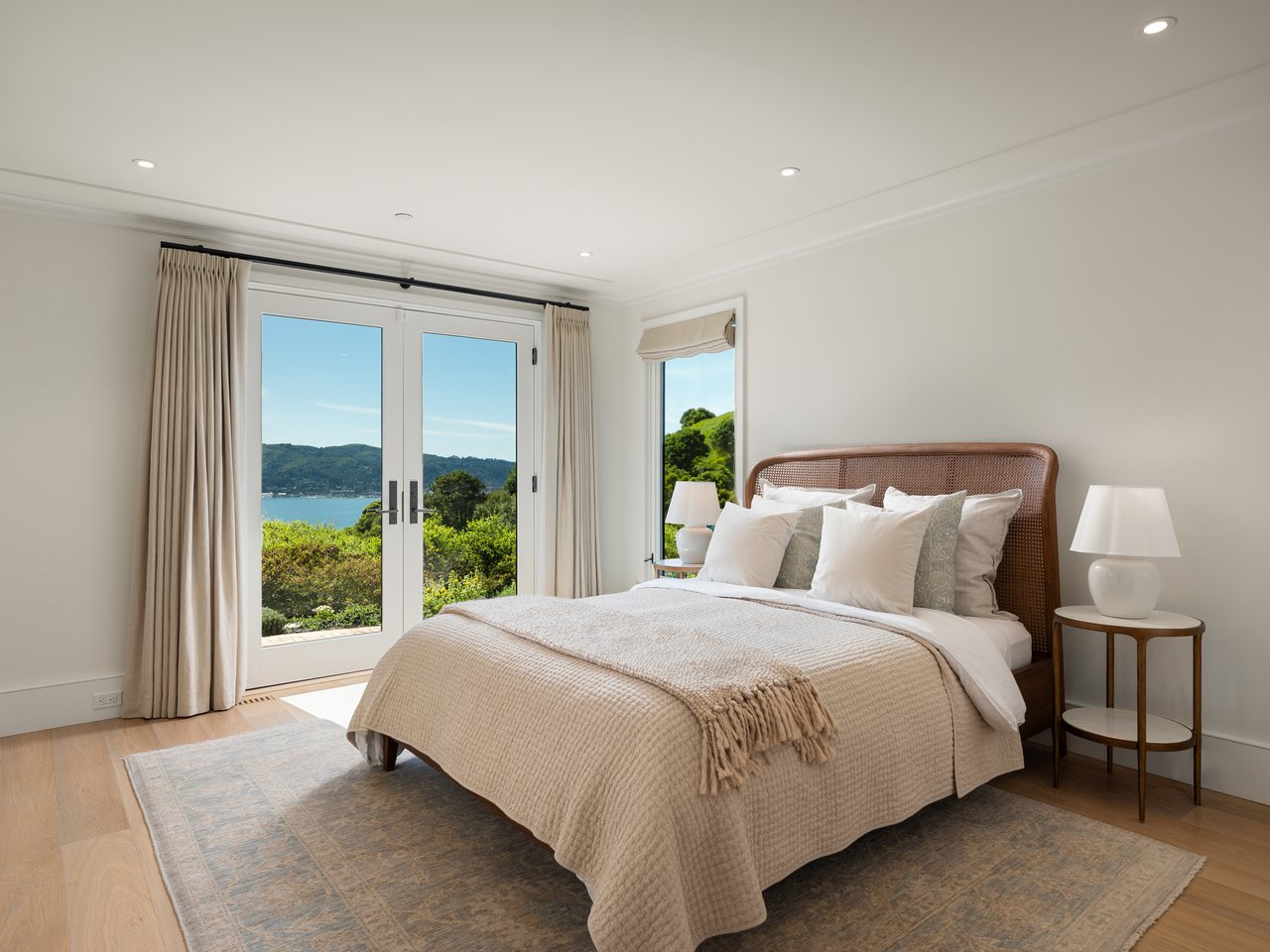 The Extraordinary Round Hill Estate