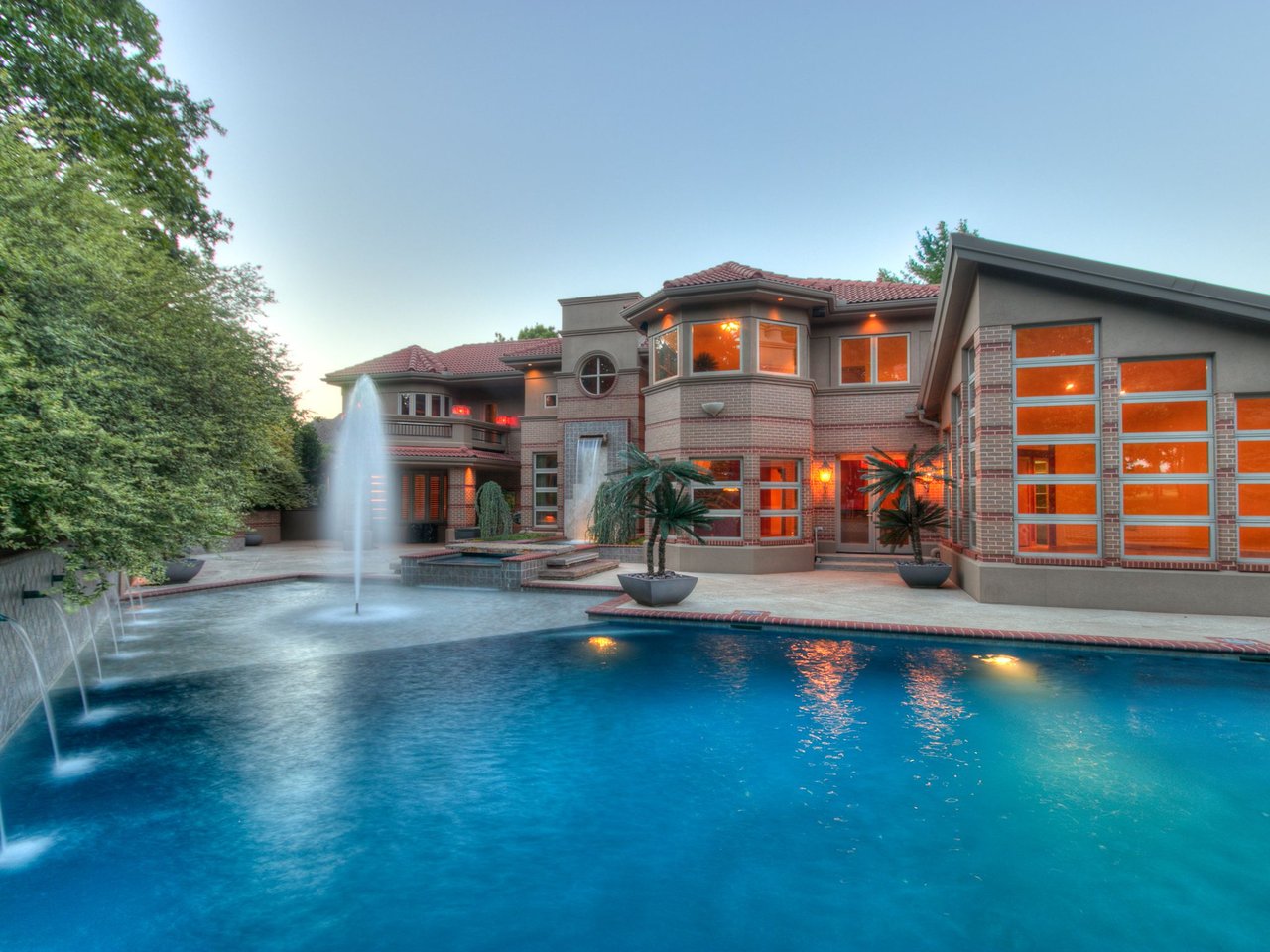 Wyatt Poindexter | Oklahoma Luxury Realtor Showcasing the Most Beautiful Luxury Homes Ever Built in Oklahoma - Wyatt Poindexter - The Agency 