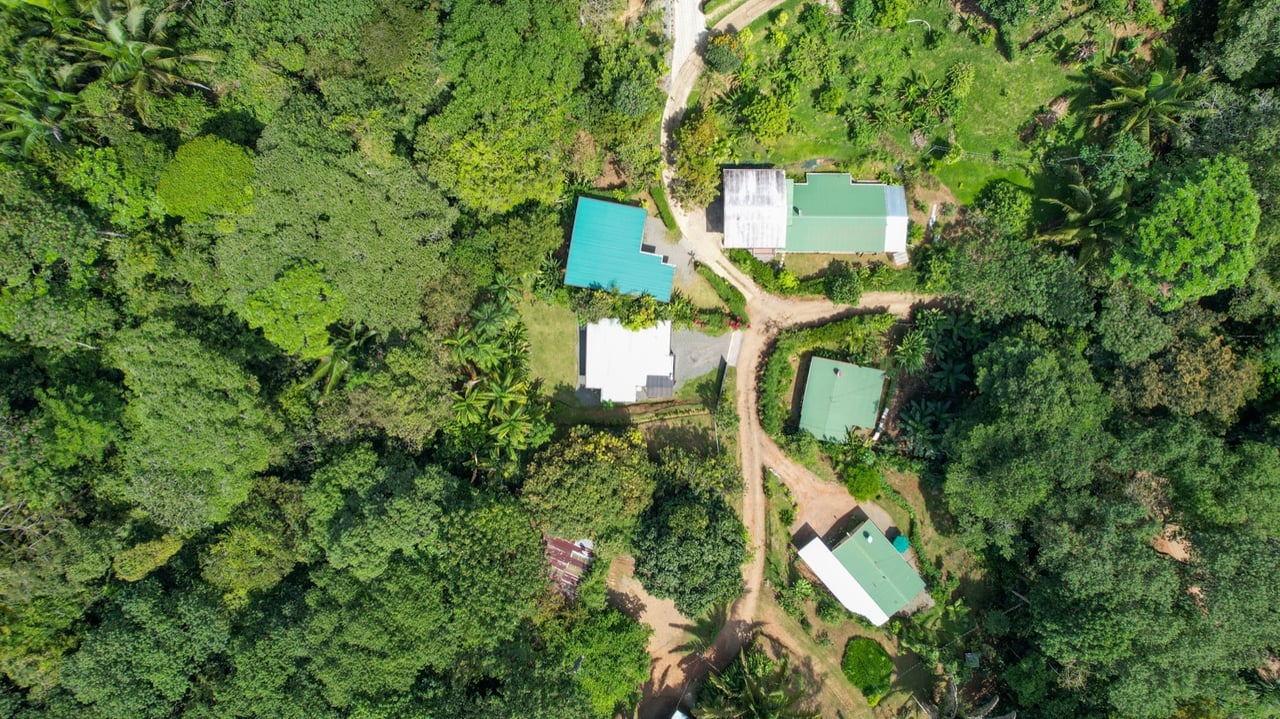 Charming Playa Hermosa Retreat – Your Tropical Paradise Awaits!