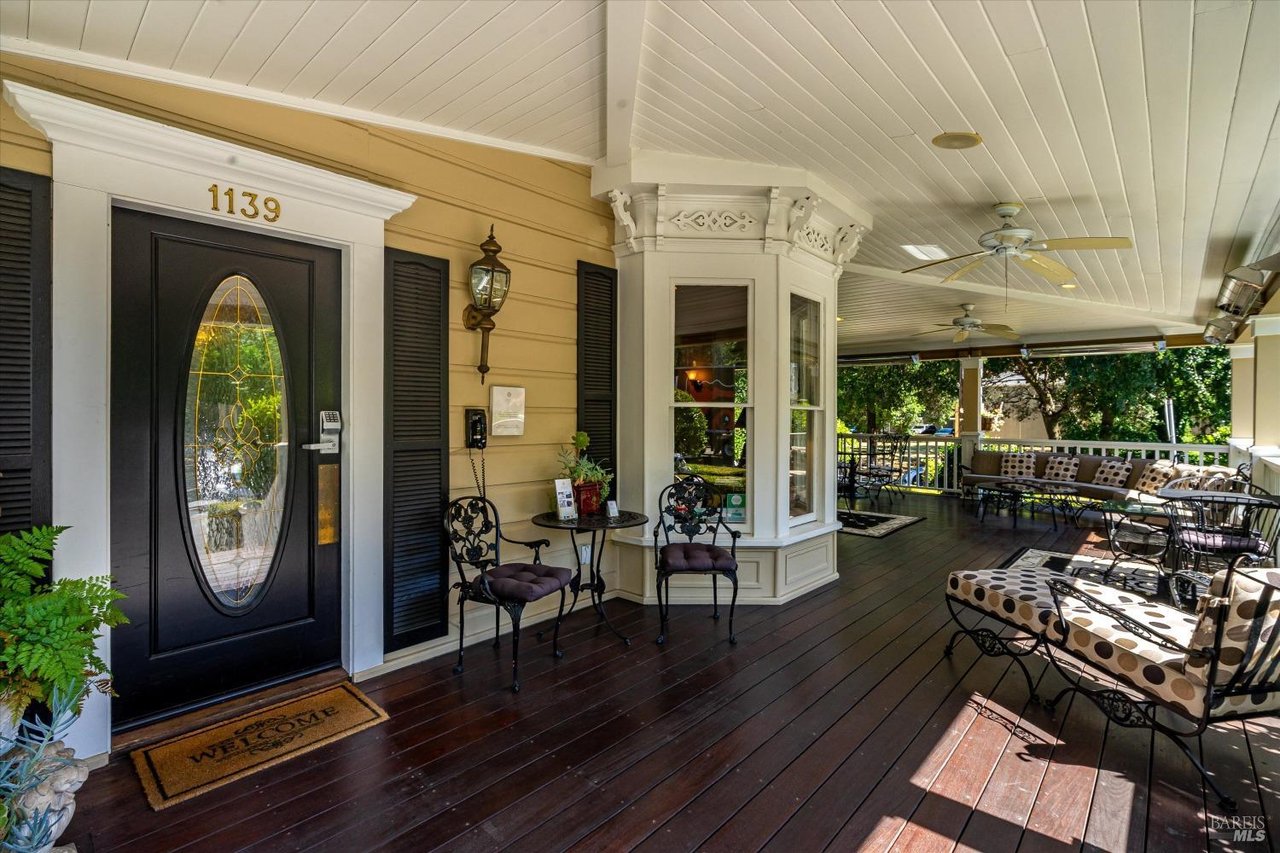 1139 Lincoln Ave, Calistoga