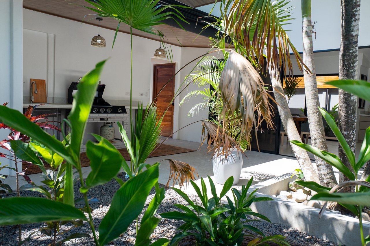 LOCATION,LOCATION, LOCATION – 3-BEDROOM VILLA STEPS FROM THE BEACH
