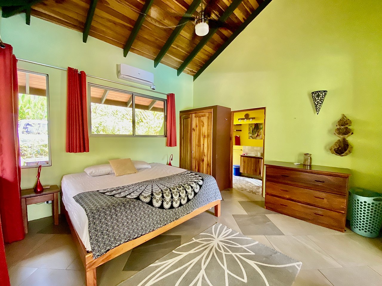 Charming 2-Bedroom Villa on 5 Acres with Creek Access and Income Potential