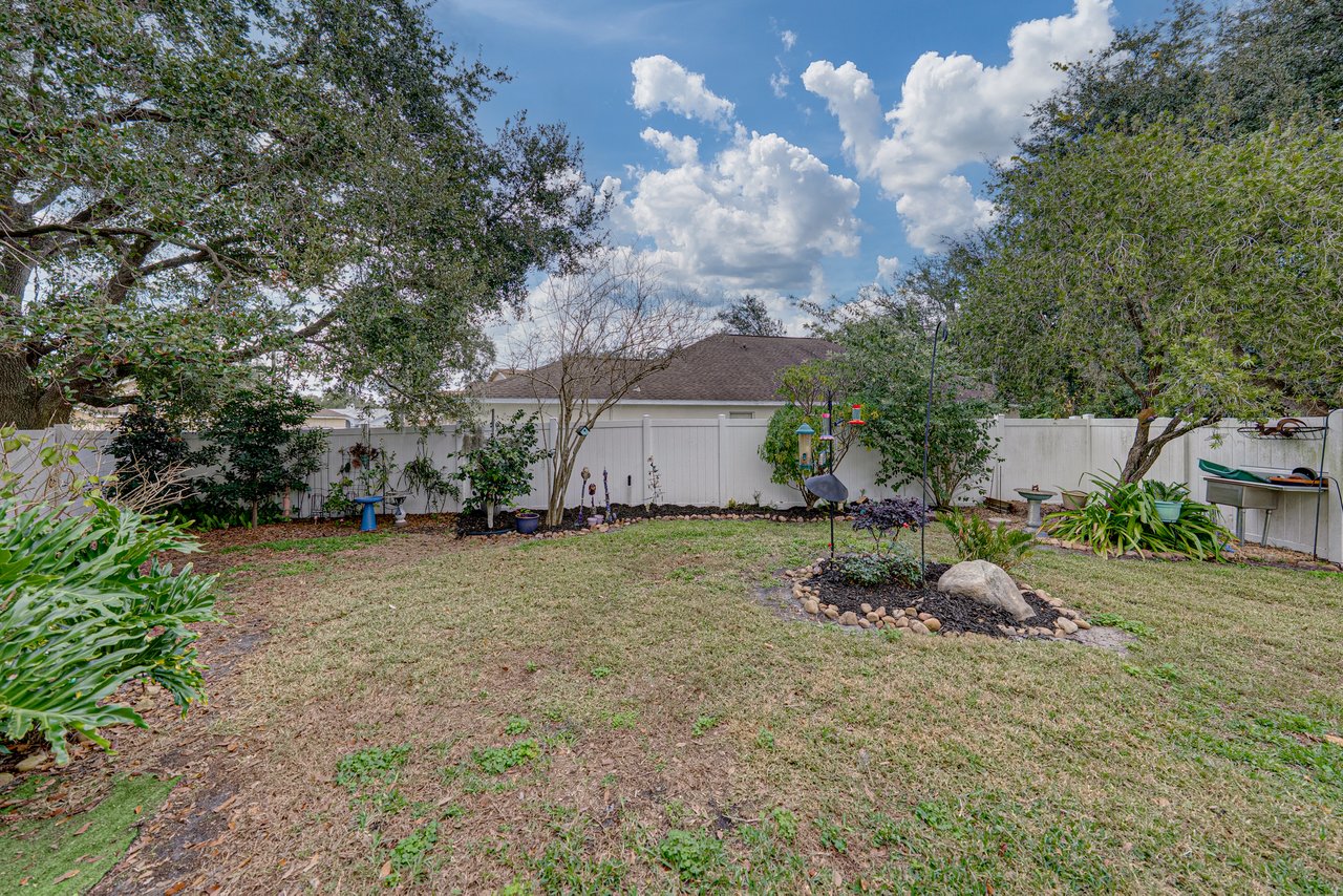 5240 NEW BRITTANY LN