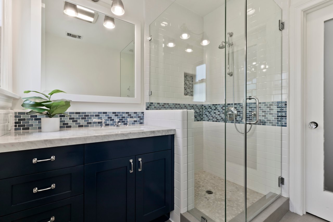 1024 Stearns Dr, Beverly Grove